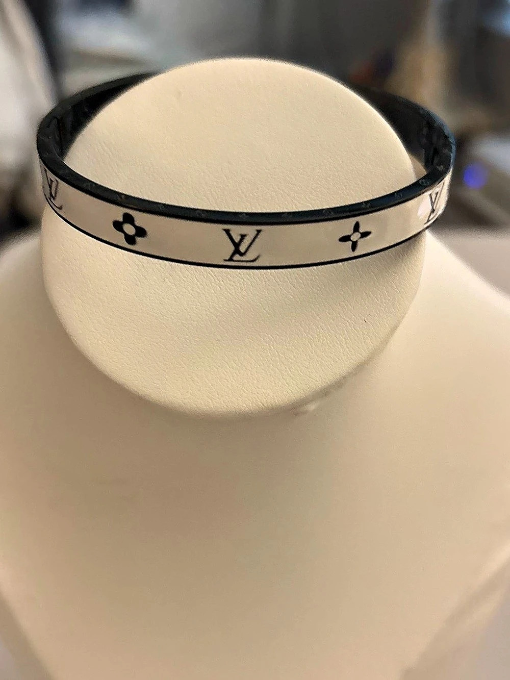 White Black & Silver Tone Bangle